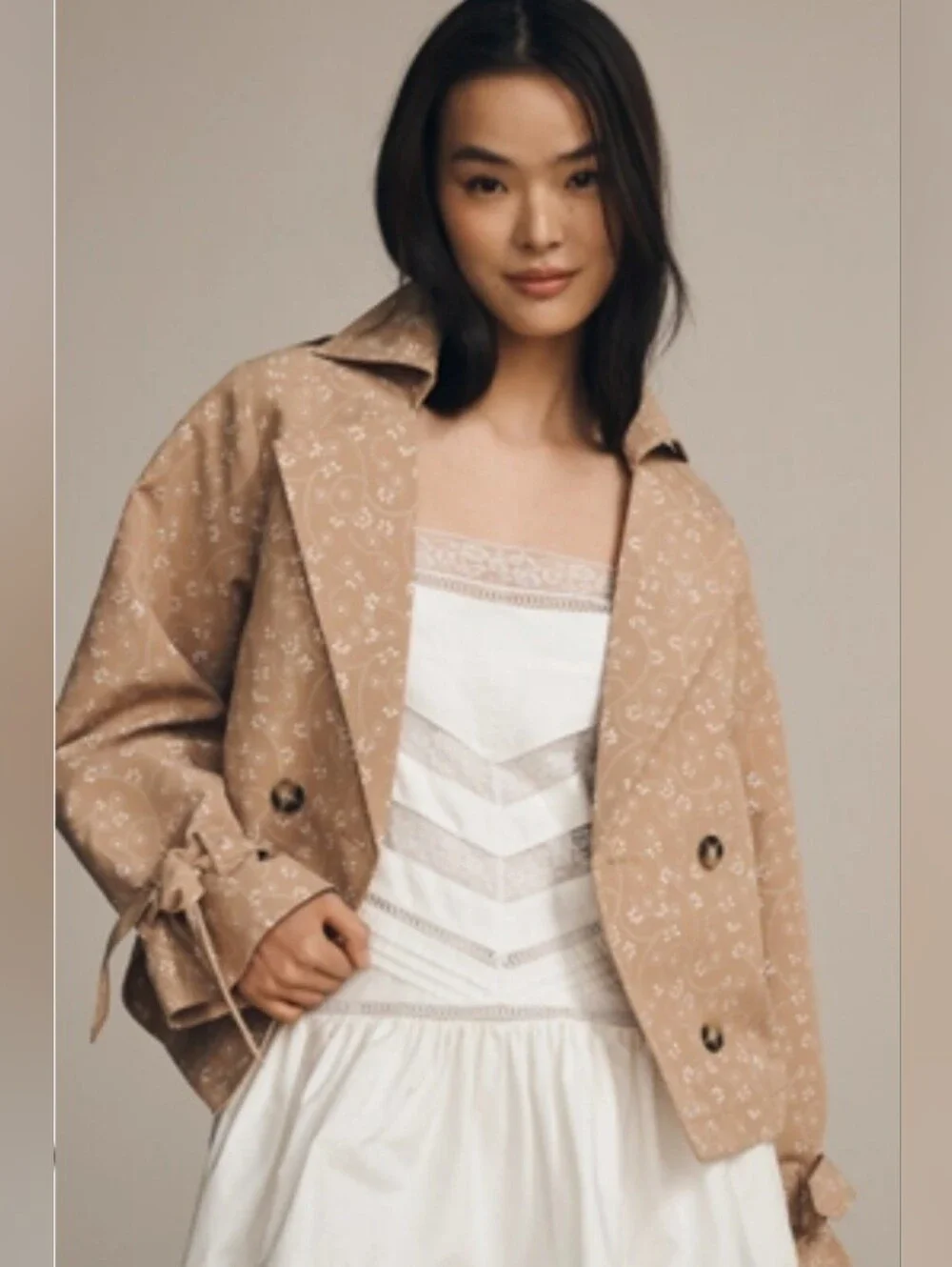 ANTHROPOLOGIE Cropped Floral-Print Trench Coat in Tan